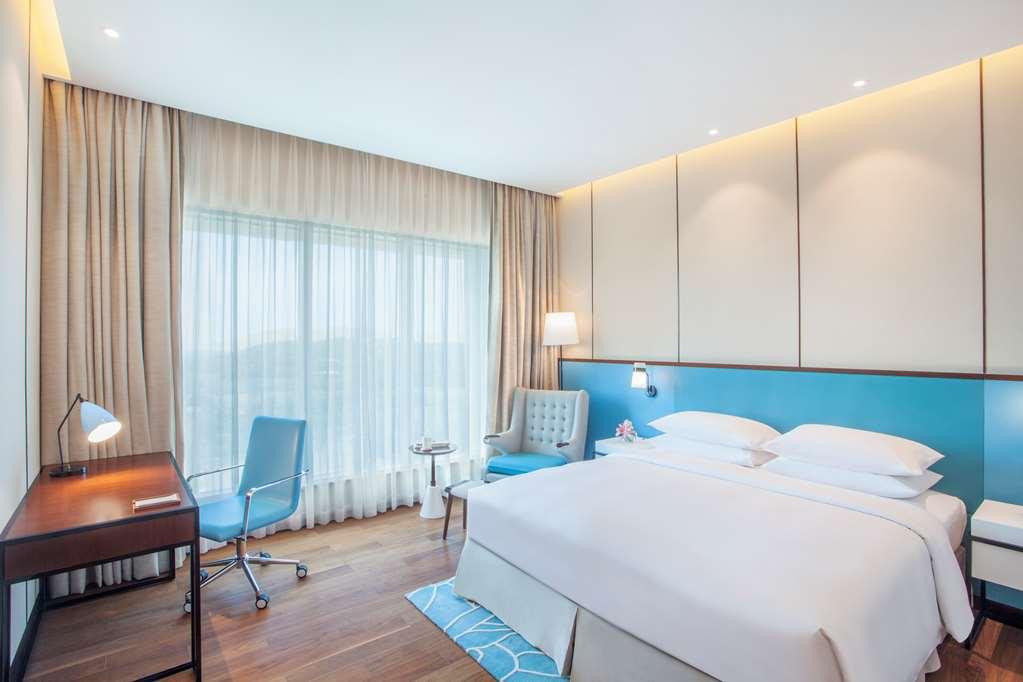 Hyatt Regency Thrissur Hotel Стая снимка