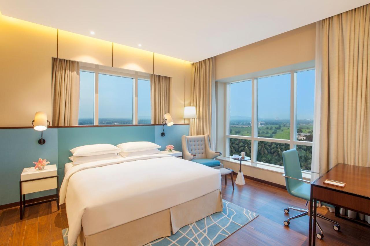 Hyatt Regency Thrissur Hotel Екстериор снимка